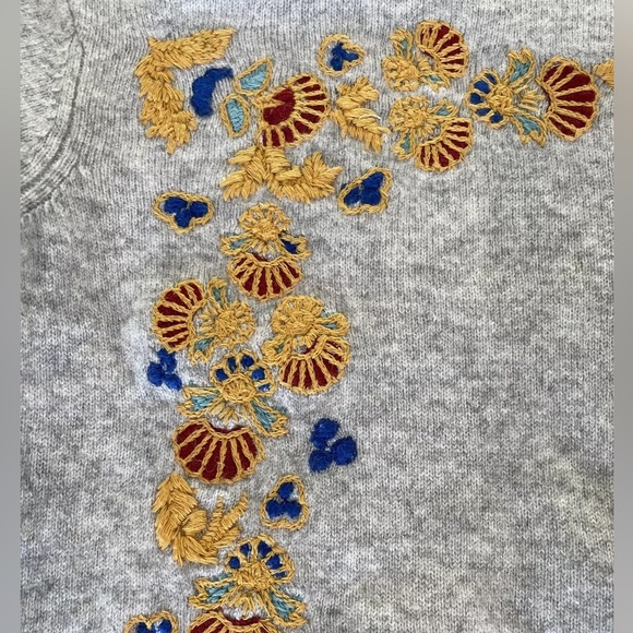 Magaschoni 100% Cashmere Grey Embroidered Turtleneck Sweater - Picture 3 of 9